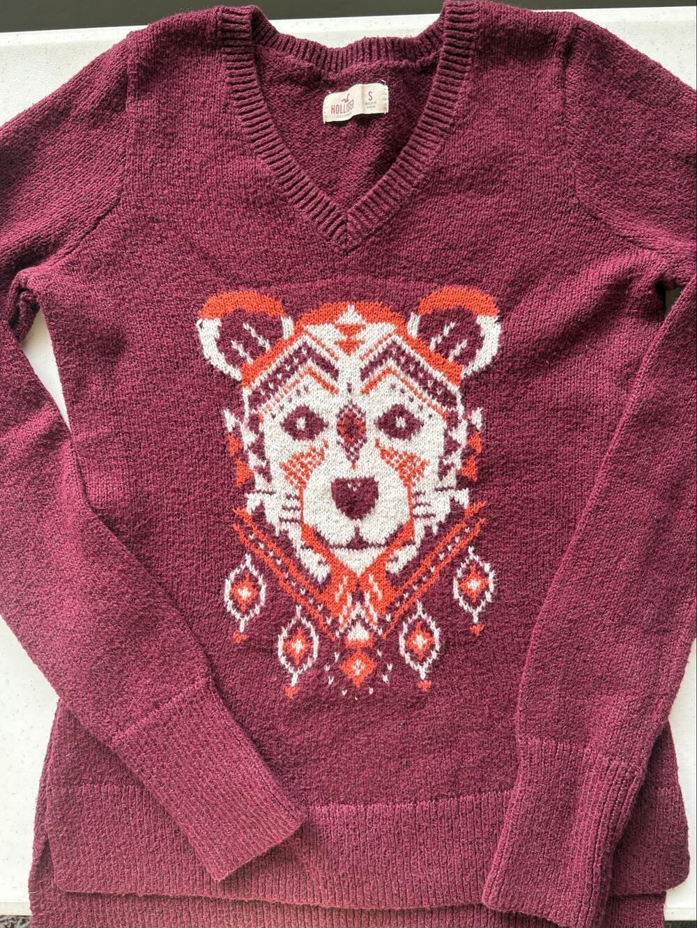Hollister Novelty Bear Sweater Burgundy Women’s Small Tribal Cabin Indie Earthy